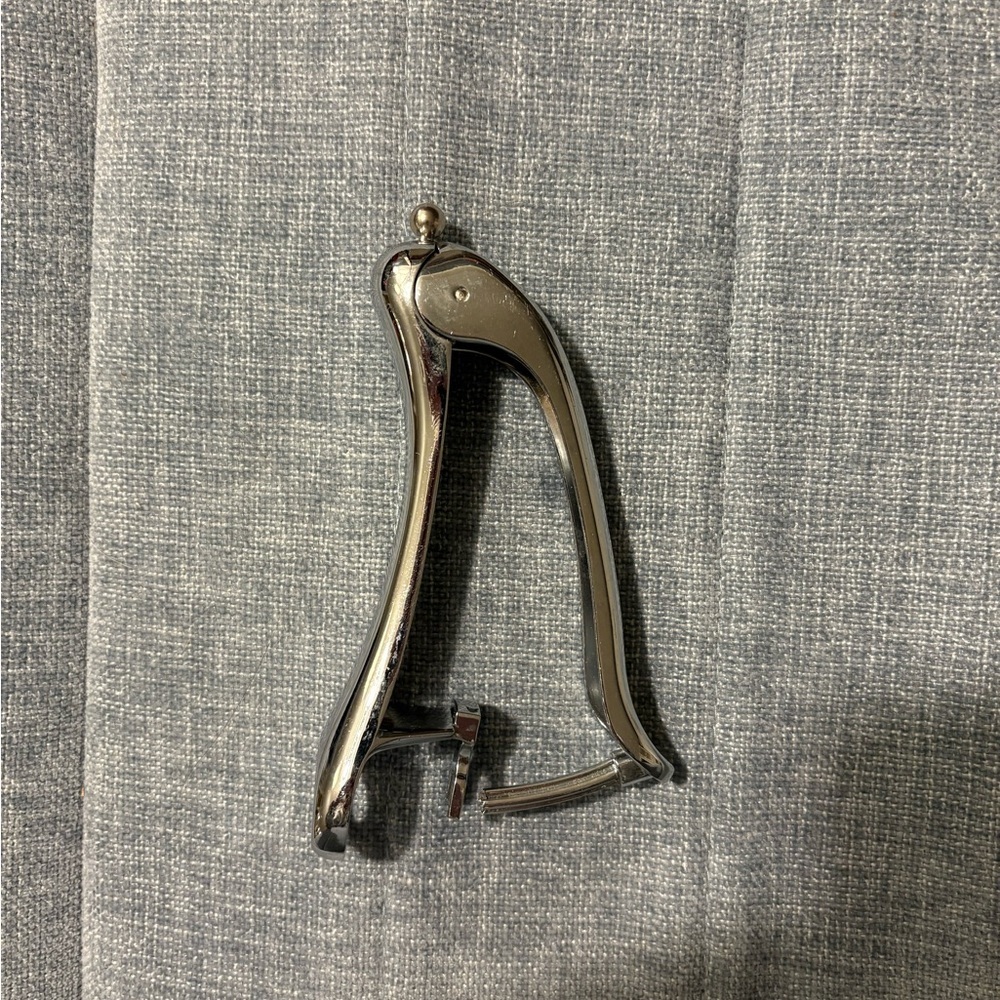 PAMPERED CHEF STAINLESS CHERRY OLIVE PITTER - Picture 6 of 11